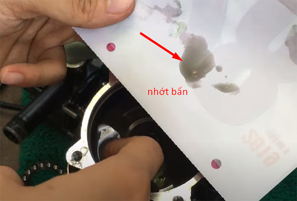 Hướng dẫn châm nhớt cho máy rửa xe gia đình tại nhà